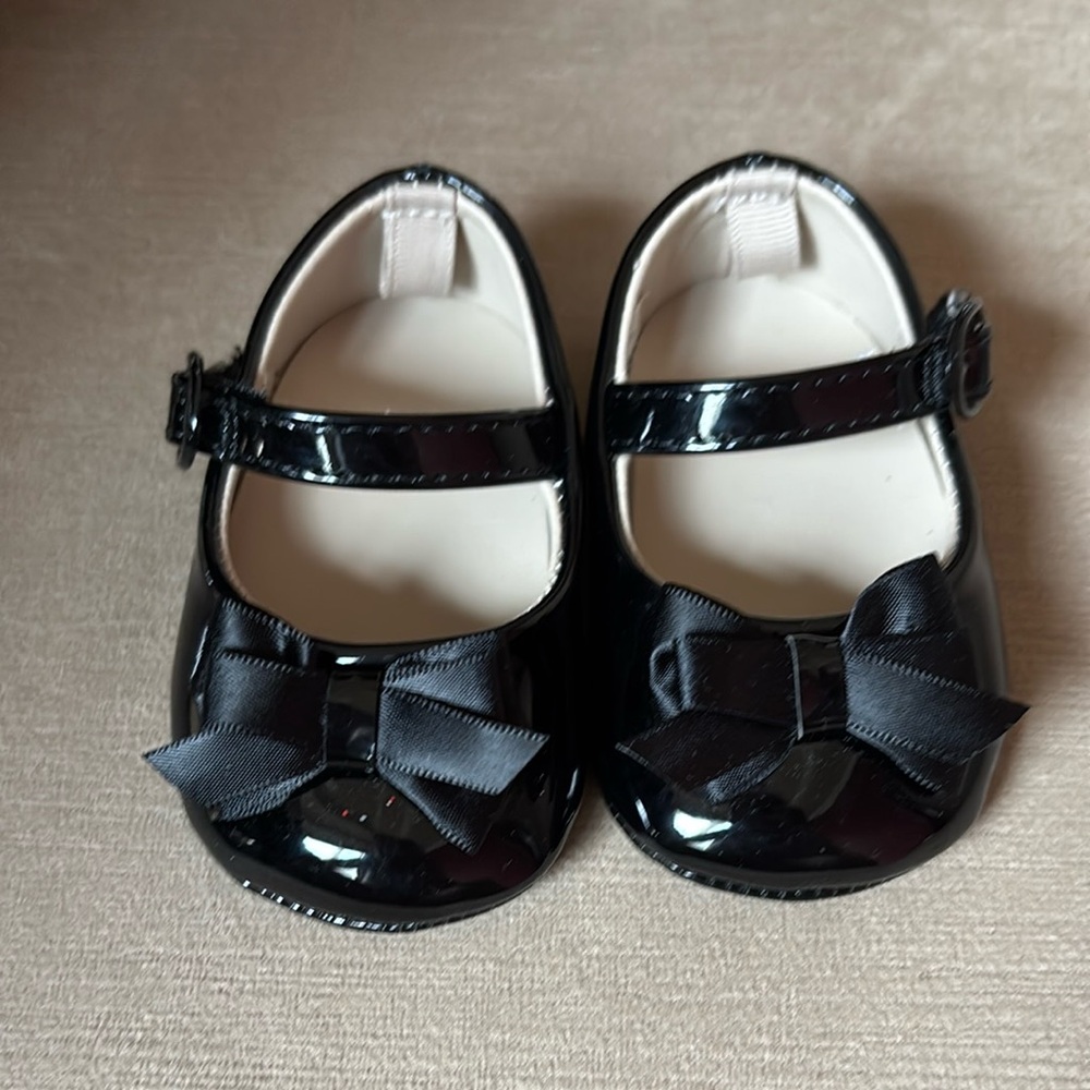Baby Deer Black Patent Leather Baby Shoes with Bow size 1